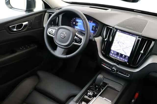 Volvo XC60 (2025) thumbnail 5