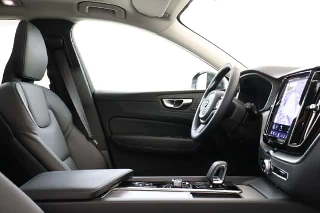 Volvo XC60 (2025) thumbnail 7