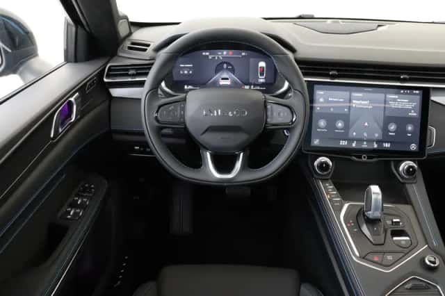 Lynk & Co 01 (2024) thumbnail 1