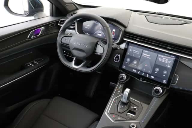 Lynk & Co 01 (2024) thumbnail 5