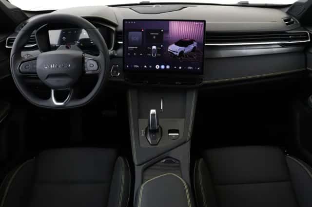 Lynk & Co 01 (2026) thumbnail 3