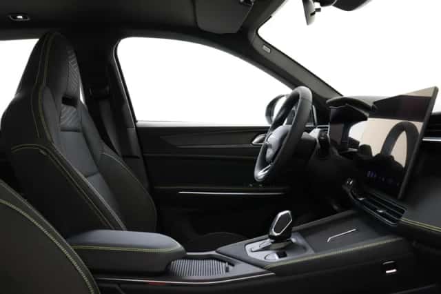 Lynk & Co 01 (2026) thumbnail 7