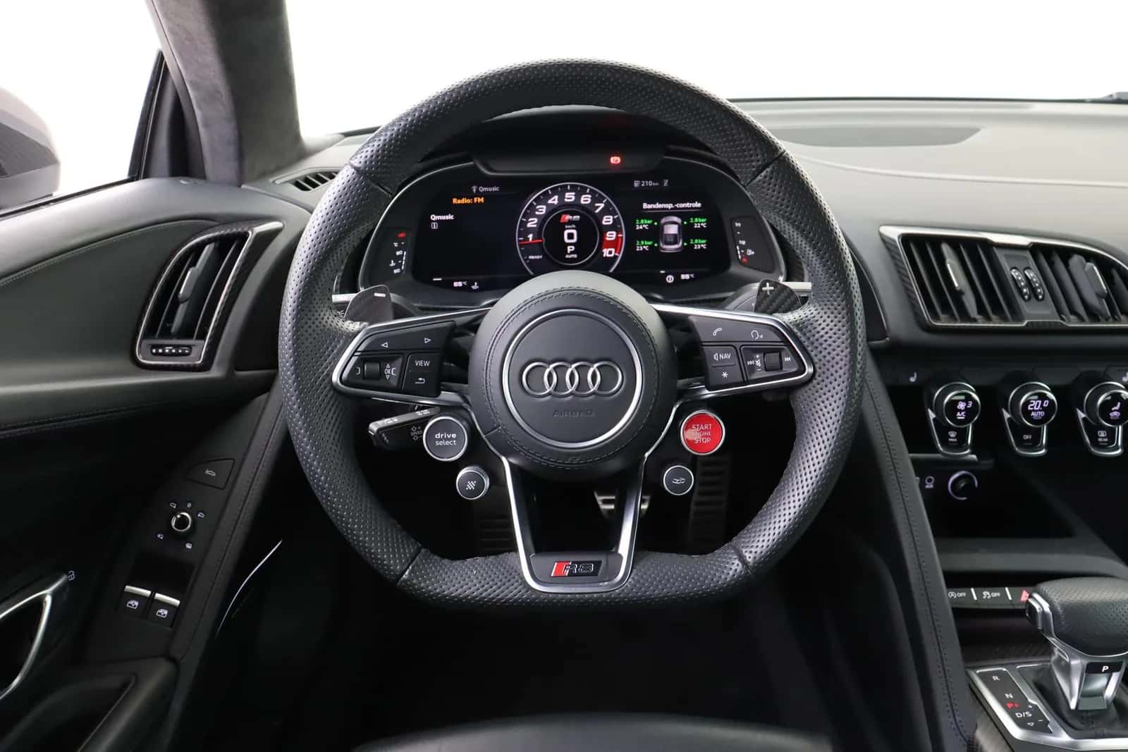 Audi R8 (2024) — foto 1