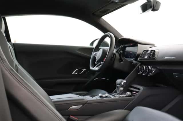 Audi R8 (2024) thumbnail 11