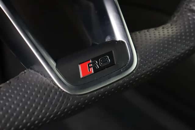 Audi R8 (2024) thumbnail 30