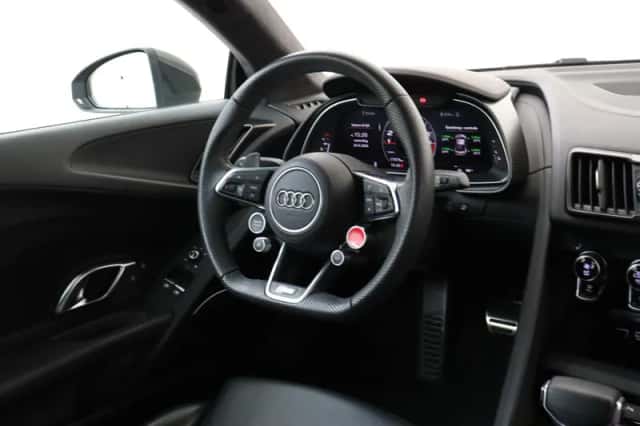 Audi R8 (2024) thumbnail 5