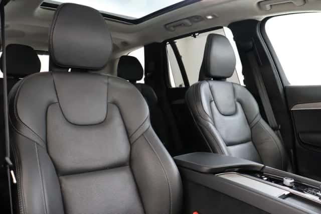 Volvo XC90 (2024) thumbnail 11