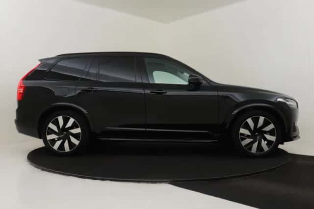 Volvo XC90 (2024) thumbnail 12