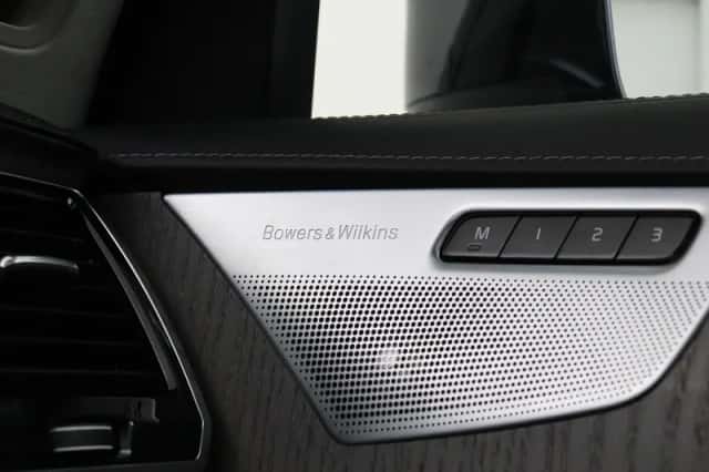 Volvo XC90 (2024) thumbnail 25