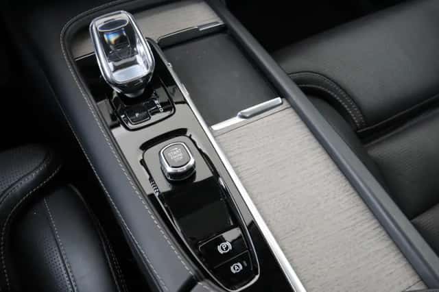 Volvo XC90 (2024) thumbnail 27