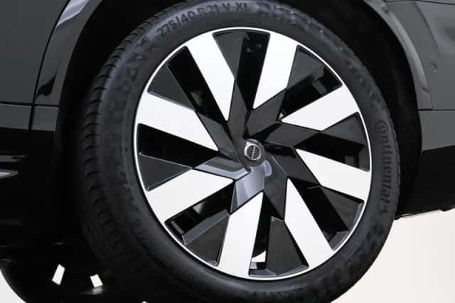 Volvo XC90 (2024) thumbnail 44