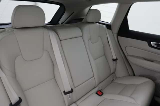 Volvo XC60 (2024) thumbnail 13