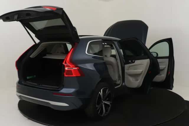 Volvo XC60 (2024) thumbnail 18