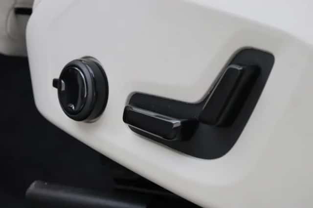 Volvo XC60 (2024) thumbnail 28