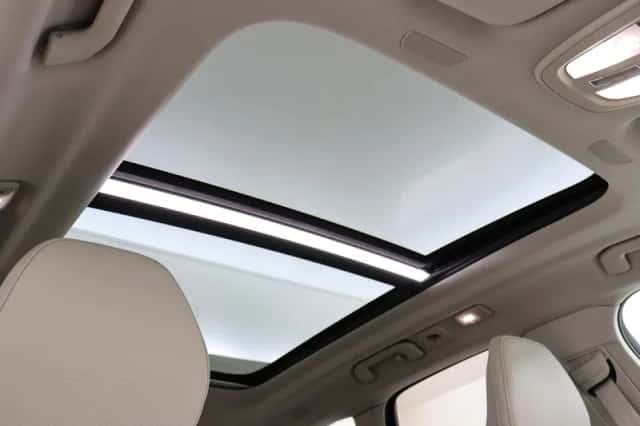 Volvo XC60 (2024) thumbnail 9
