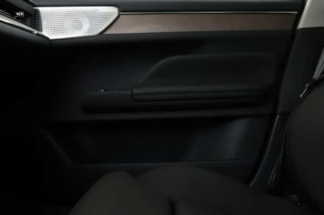 Volvo ES90 (2025) thumbnail 23