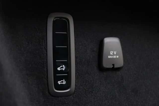 Volvo ES90 (2025) thumbnail 37