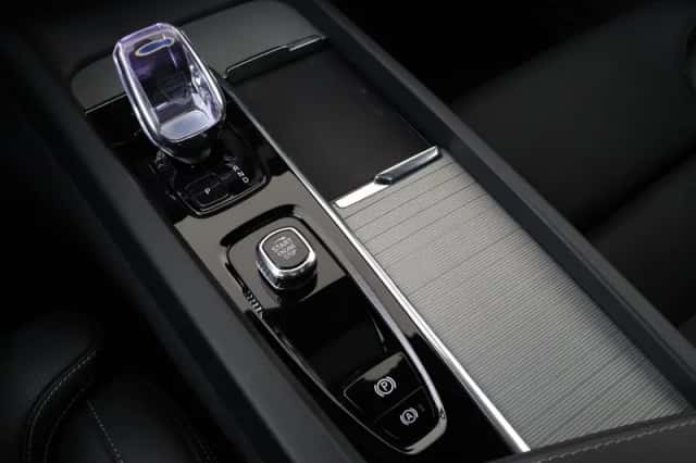 Volvo XC60 (2025) thumbnail 25