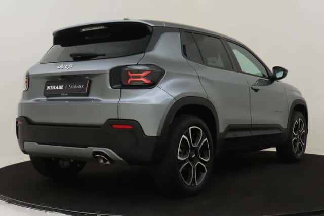 Jeep Avenger (2025) thumbnail 2