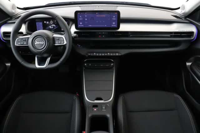 Jeep Avenger (2025) thumbnail 3