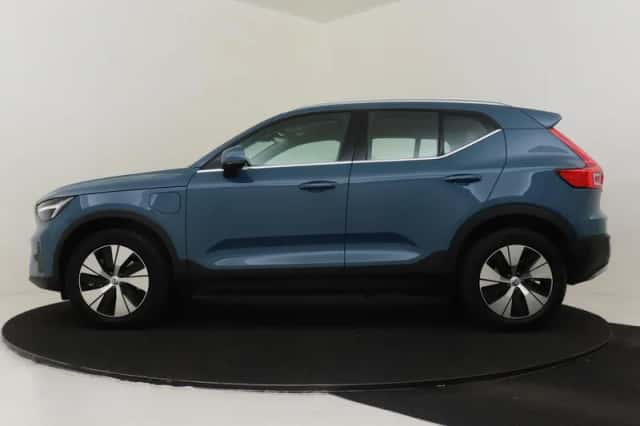 Volvo XC40 (2023) thumbnail 6