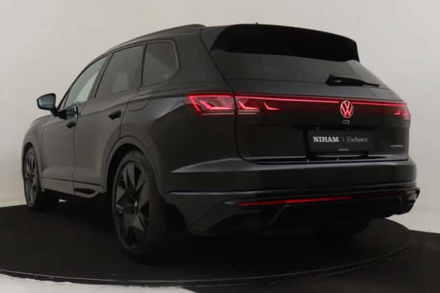 Volkswagen Touareg (2025) thumbnail 5