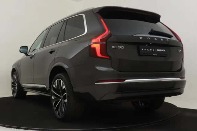 Volvo XC90 (2025) thumbnail 4