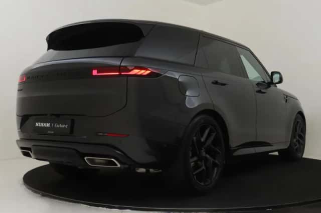 Land Rover Range Rover Sport (2026) thumbnail 3