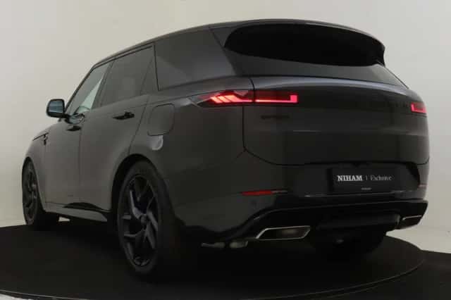 Land Rover Range Rover Sport (2026) thumbnail 5