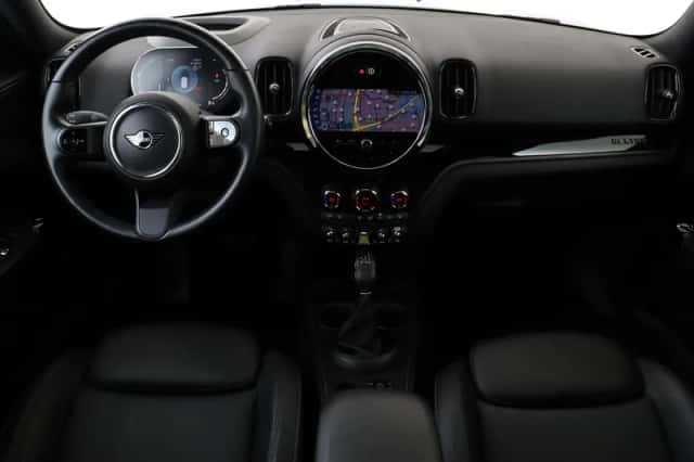 MINI Countryman (2022) thumbnail 3