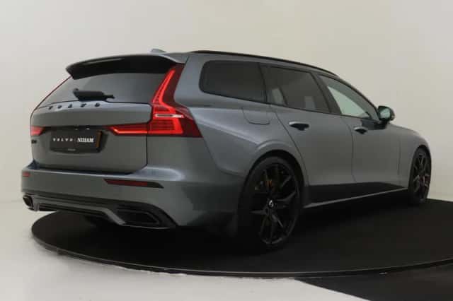 Volvo V60 (2021) thumbnail 2