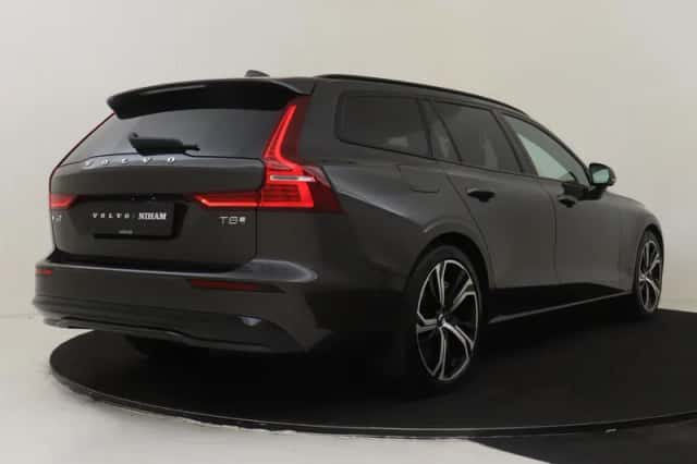 Volvo V60 (2025) thumbnail 3