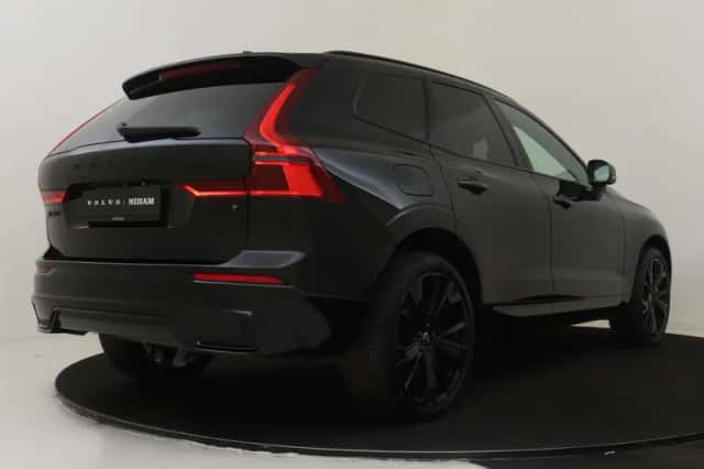 Volvo XC60 (2025) thumbnail 3