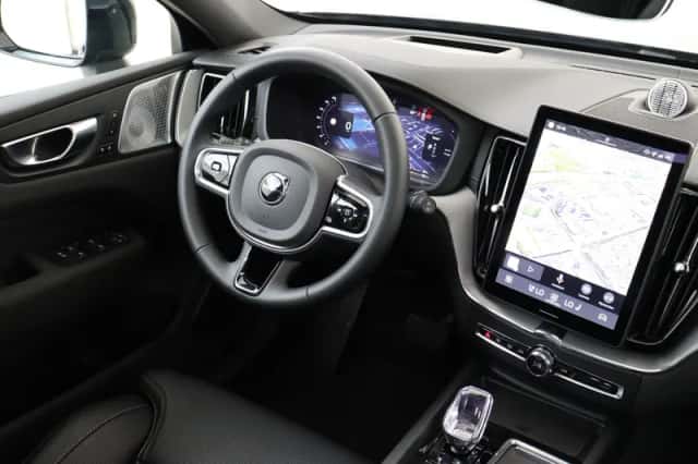 Volvo XC60 (2025) thumbnail 5