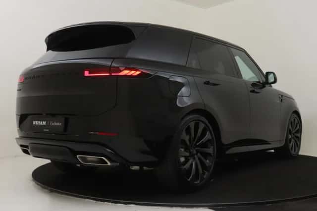 Land Rover Range Rover Sport (2026) thumbnail 3
