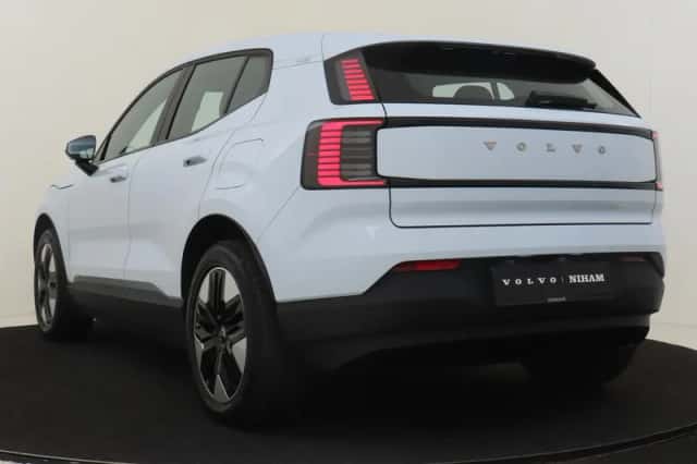 Volvo EX30 (2024) thumbnail 4