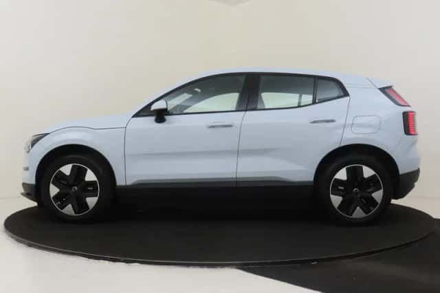 Volvo EX30 (2024) thumbnail 6