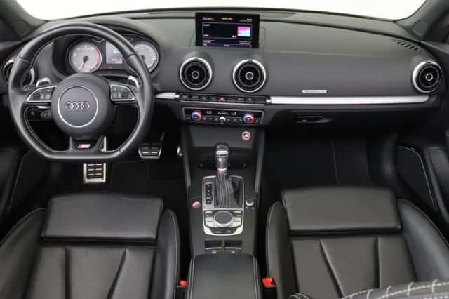 Audi A3 (2015) thumbnail 3