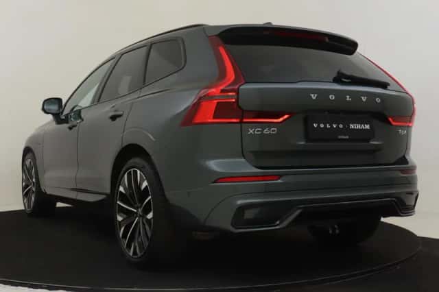 Volvo XC60 (2025) thumbnail 5