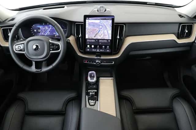 Volvo XC60 (2025) thumbnail 6