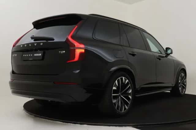 Volvo XC90 (2025) thumbnail 3