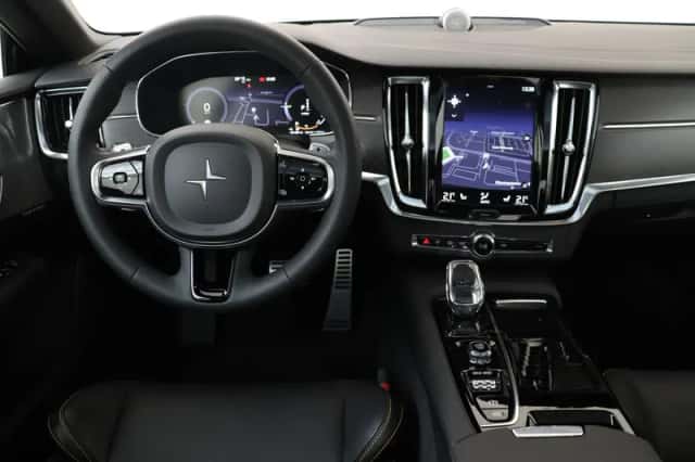 Polestar 1 (2022) thumbnail 3