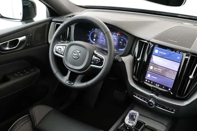Volvo XC60 (2025) thumbnail 5