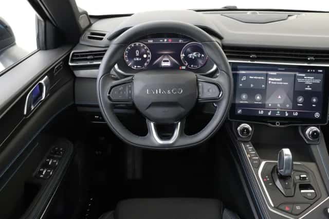 Lynk & Co 01 (2024) thumbnail 1