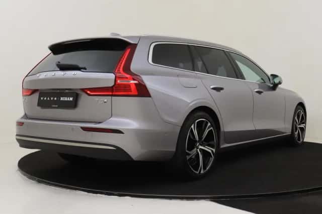 Volvo V60 (2025) thumbnail 3