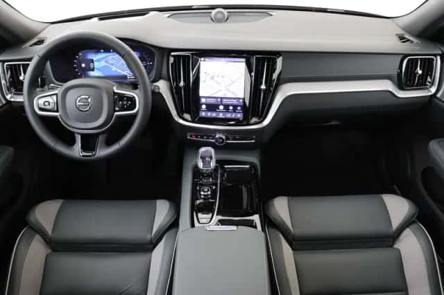 Volvo V60 (2025) thumbnail 4
