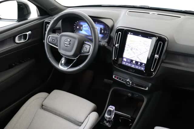 Volvo XC40 (2022) thumbnail 5