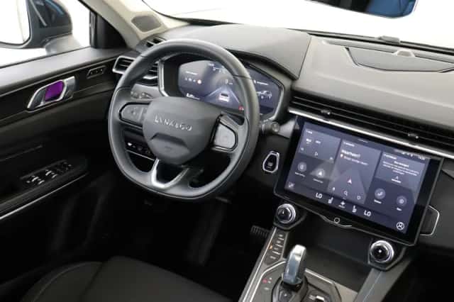 Lynk & Co 01 (2022) thumbnail 5