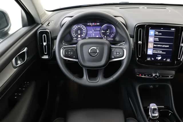 Volvo XC40 (2022) thumbnail 1