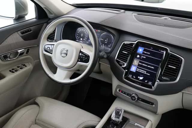 Volvo XC90 (2021) thumbnail 5